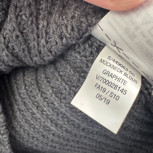 Old Navy Mock neck Gray Women's Sweater in graphite color - Picture 6 of 7